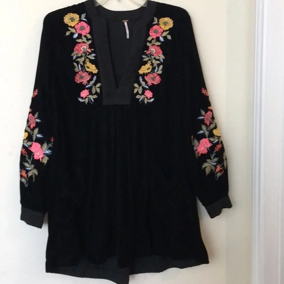 free people velvet embroidered dress Free People embroidered velvet dress, size small
